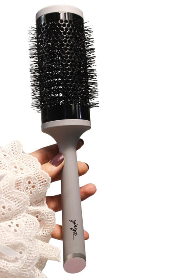 gingie Lura Curly & Styling Brush | جينجي فرشاة لورا للشعر المجعد