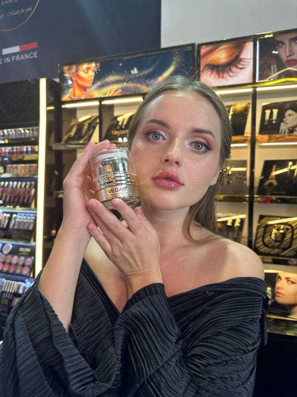 GHALI'OR BLUR FIX FOUNDATION - 30ml | غاليور باريس فاونديشن - 30مل