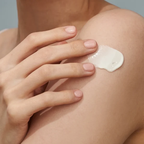 HARUHARU WONDER Black Rice Moisture Airyfit Sunscreen SPF50+ PA++++ - 50ml | هارو هارو وندر واقي شمس بدون لون - 50 مل