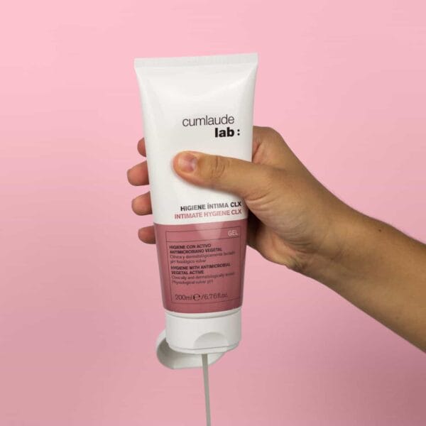 638995877_1254236283315863_7980221173120691802_n Cumlaude Lab: CLX Intimate Hygiene - 200ml | كوملاود لاب: غسول مناطق حساسة CLX المطهر يومي - 200 مل