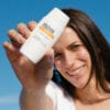 es_1160_th_fuactiveunifyspf5050ml_hover_1_0 ISDIN Fotoultra 100 Active Unify SPF 50+ | ازدن واقي شمس اكتف يونفاي مضاد للتصبغات