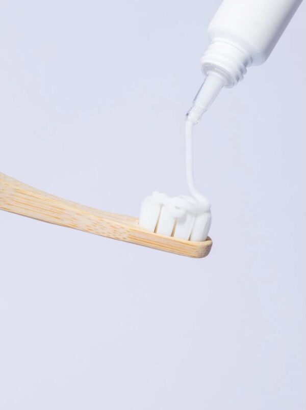 686920876_1994529584467583_5894338015051424241_n i tooth Sensitive Repair Toothpaste - 40g | اي توث معجون للأسنان الحساسة - 40 غ
