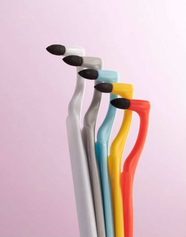 690886878_1517583069878919_1588124295973936835_n i tooth Tooth Stain Eraser | اي توث أداة تنظيف بين الأسنان