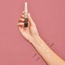 llllllllllll Deborah INSTANT LIFT CONCEALER | ديبورا إنستانت ليفت كونسيلر