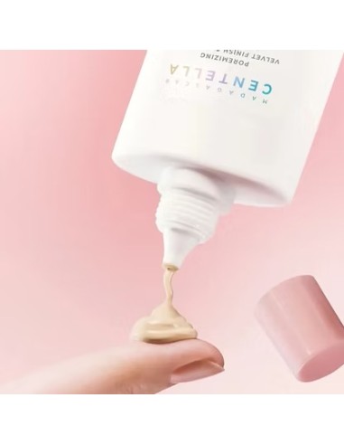 SKIN1004 MADAGASCAR CENTELLA Poremizing Velvet Finish Sunscreen spf50 - 50ml | سنتيلا واقي شمس مخملي ب لون - 50 مل