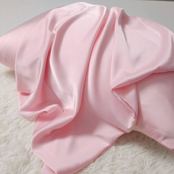 Mura Satin Pillowcase | مورا وجه المخدة الستان